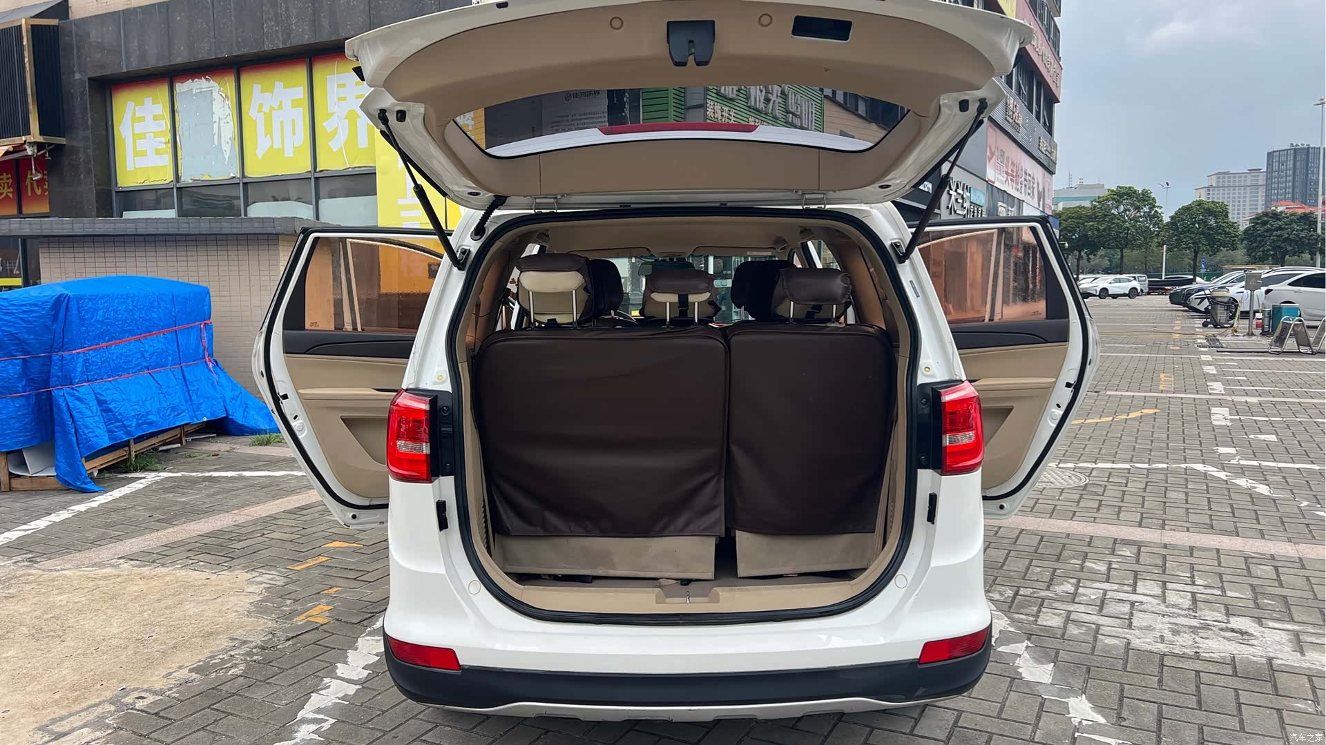 Wuling 730, 2017 14