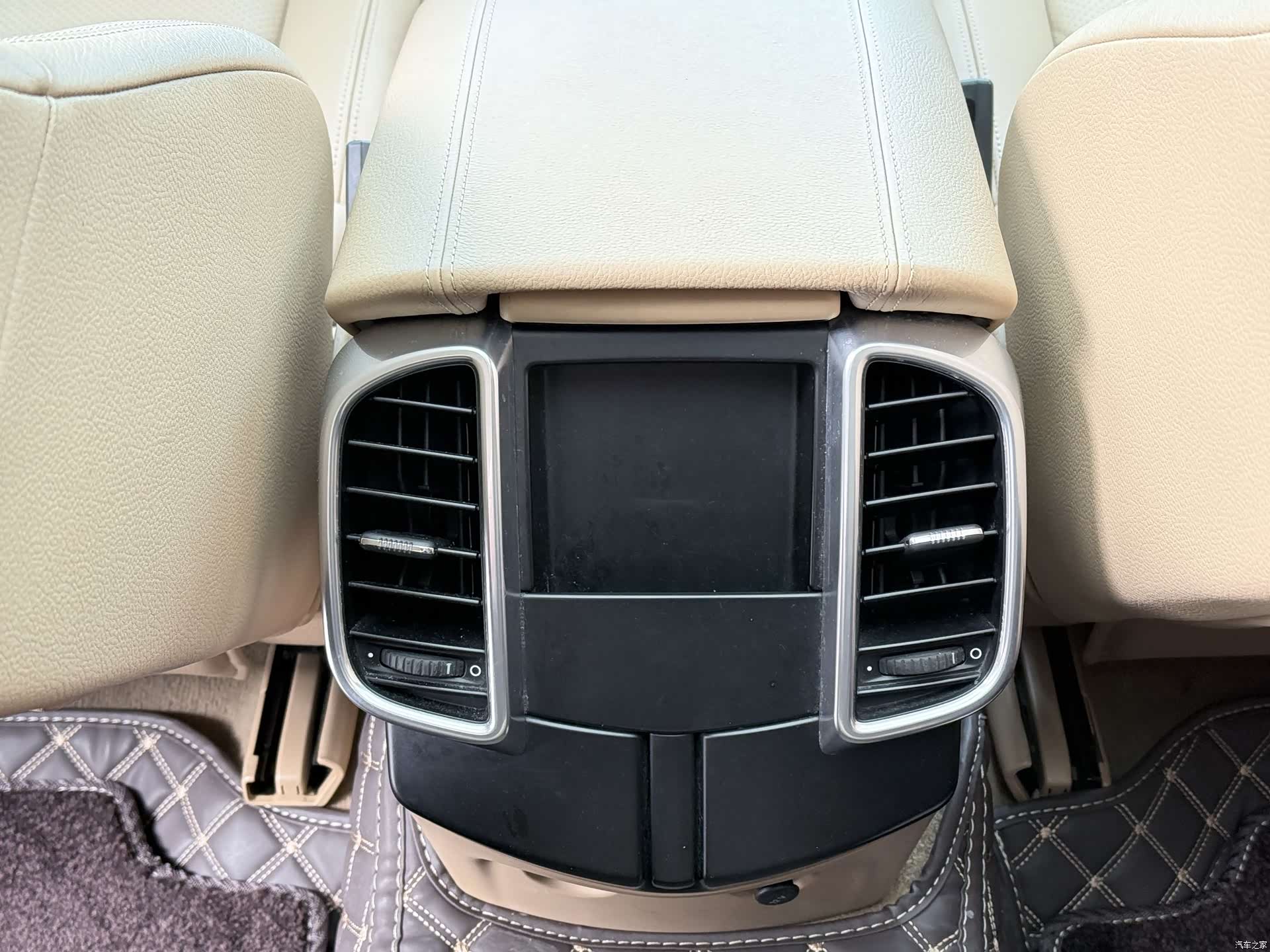 Porsche Cayenne, 2013 17