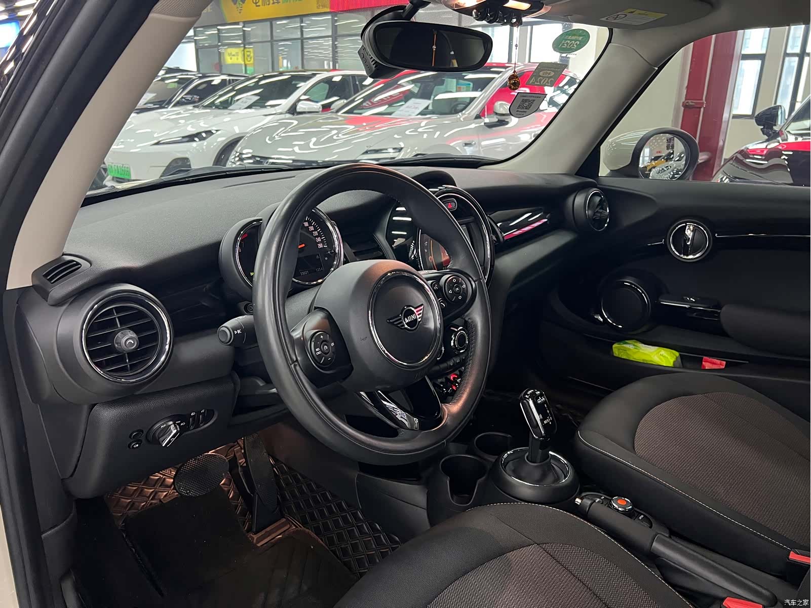 Mini ONE, 2020 11