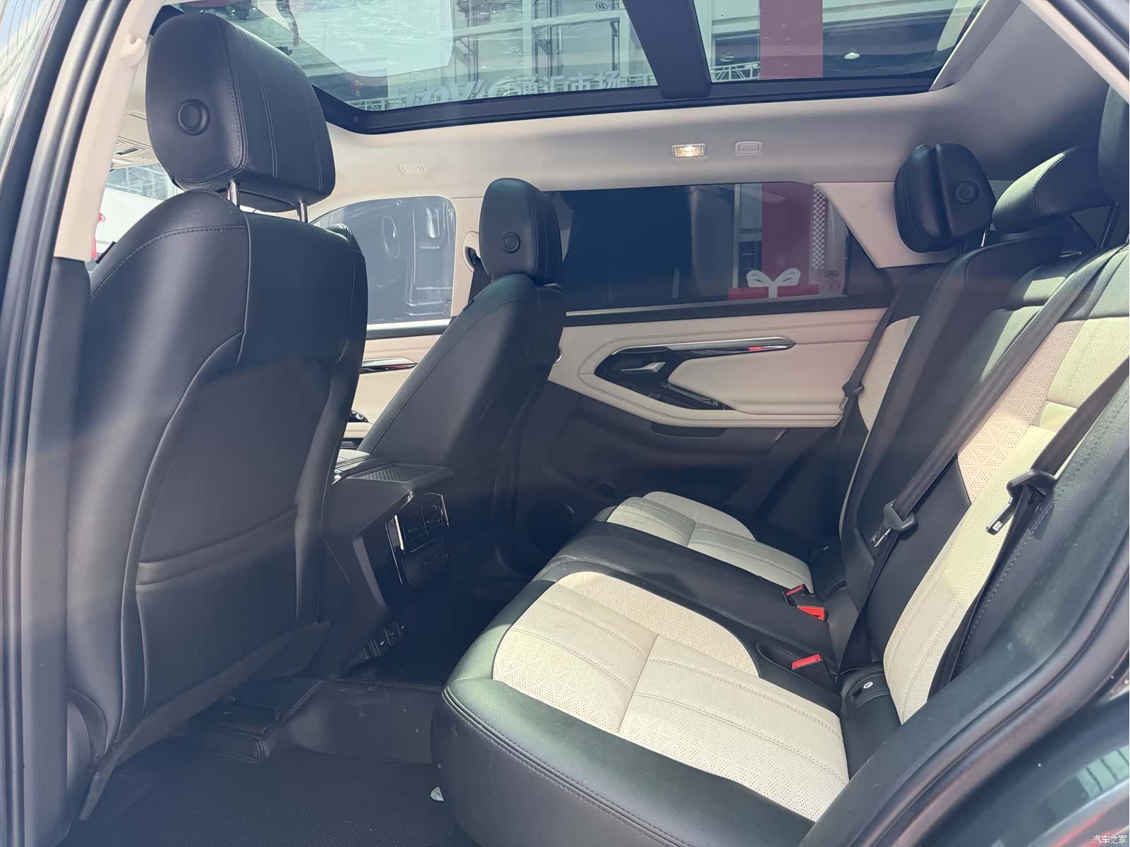Land Rover Range Rover, 2023 10