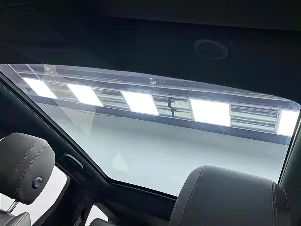 Land Rover Discover sports