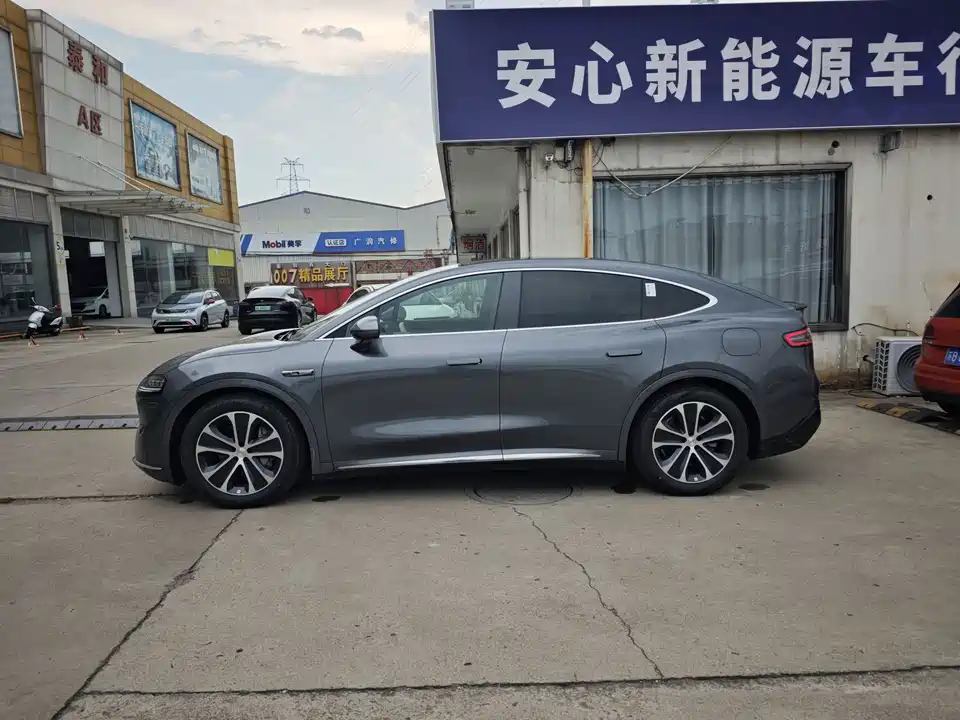 HarmonyOS Wisdom World R7