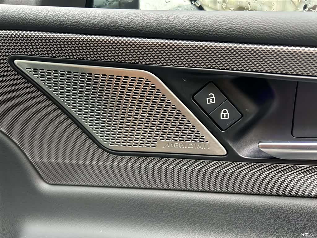 Land Rover XEL, 2024 11