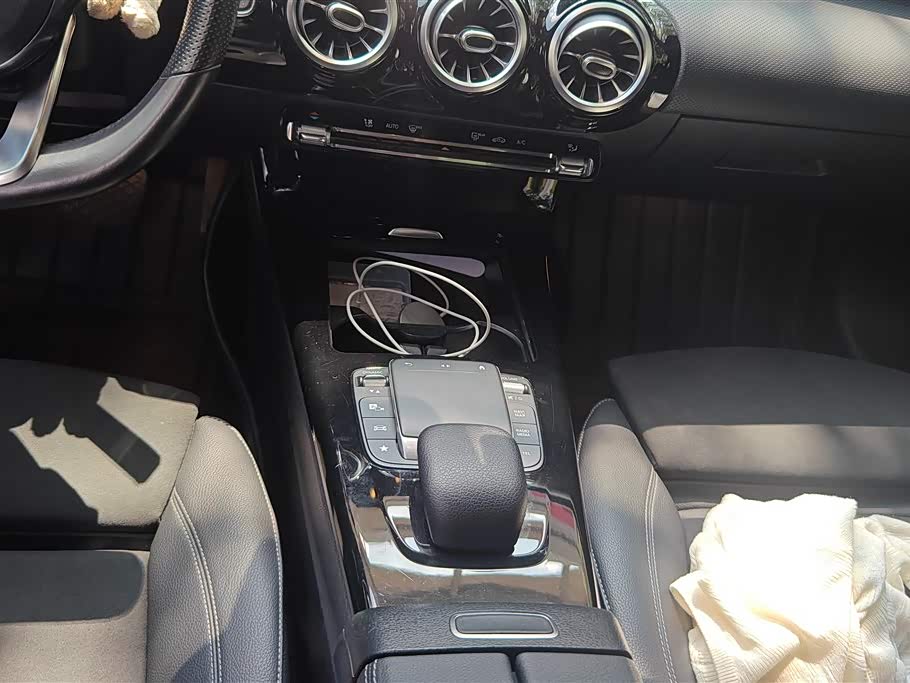 Mercedes-Benz Class A Mercedes-Benz Class A