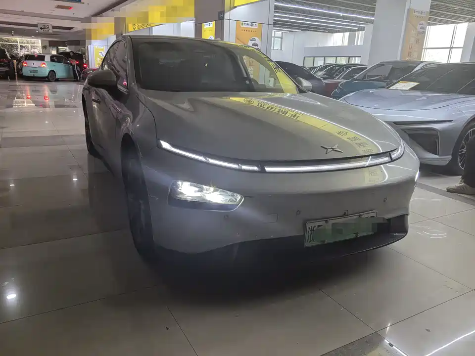 XPENG P7