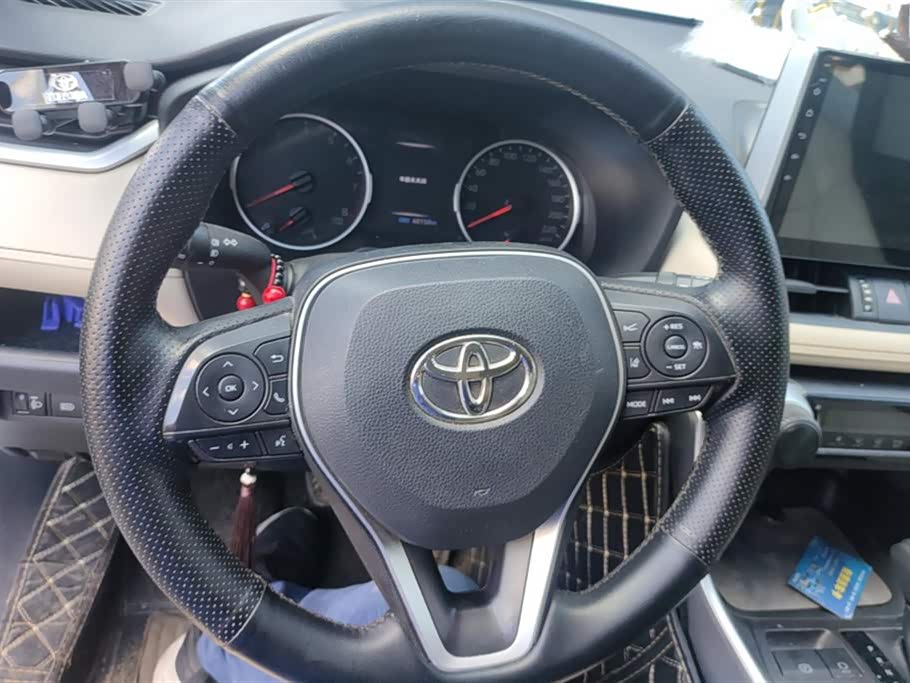 Toyota RAV4 Rongfang