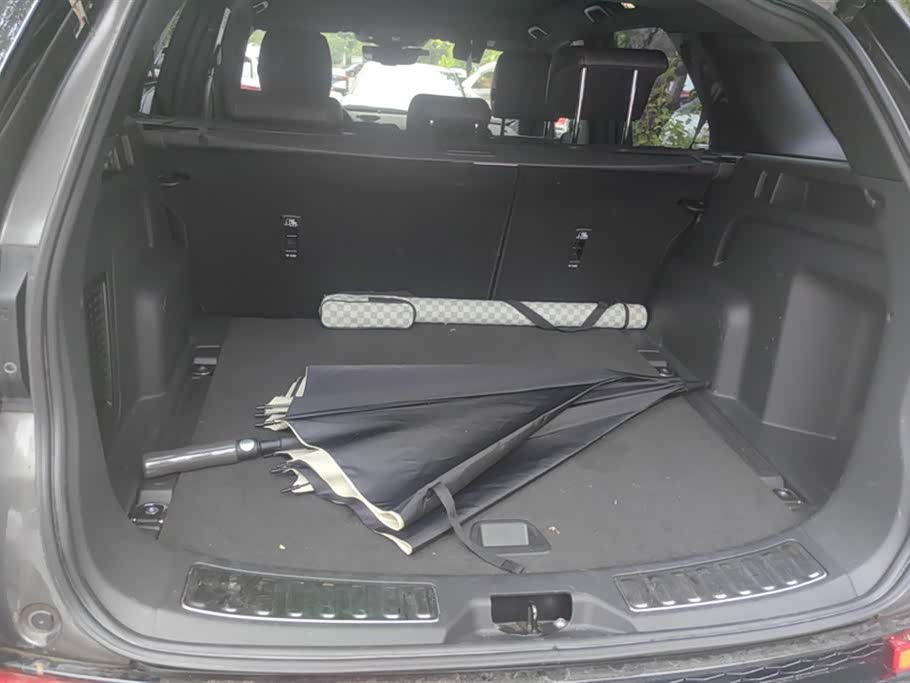 Land Rover Discover sports