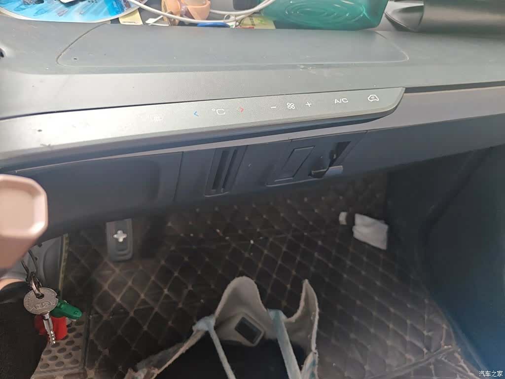 Wuling E200, 2020 9