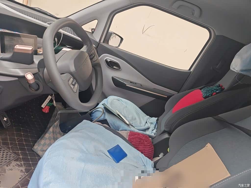 Wuling E200, 2020 11
