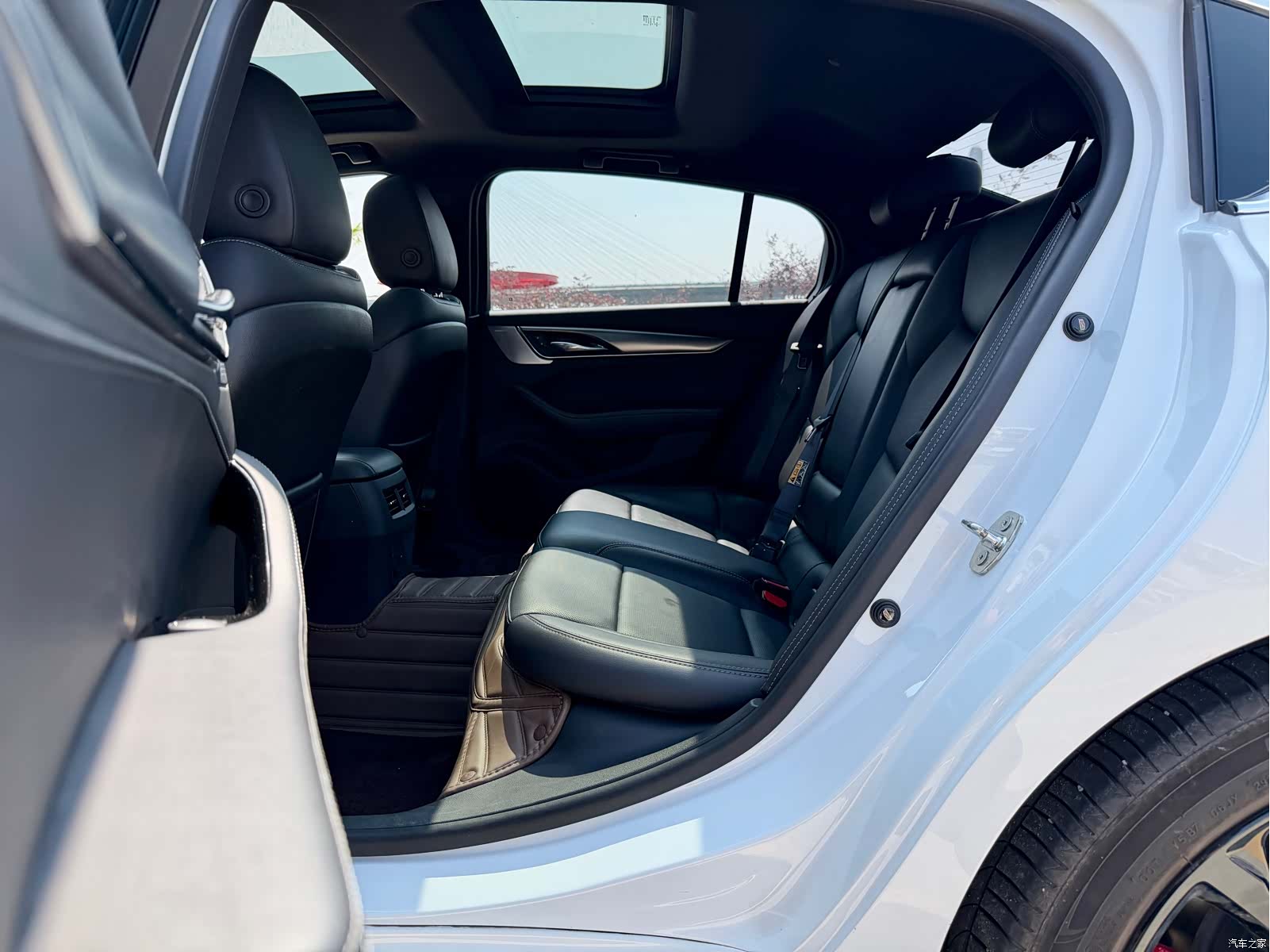 Cadillac CT5, 2021 10