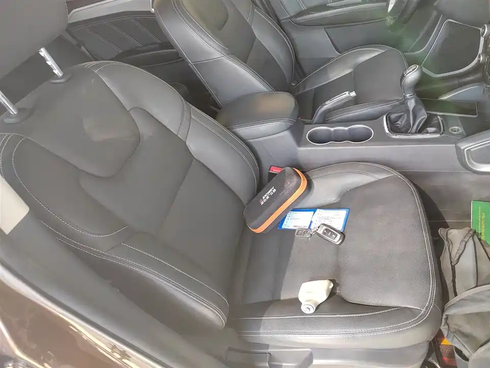Geely Vision X6