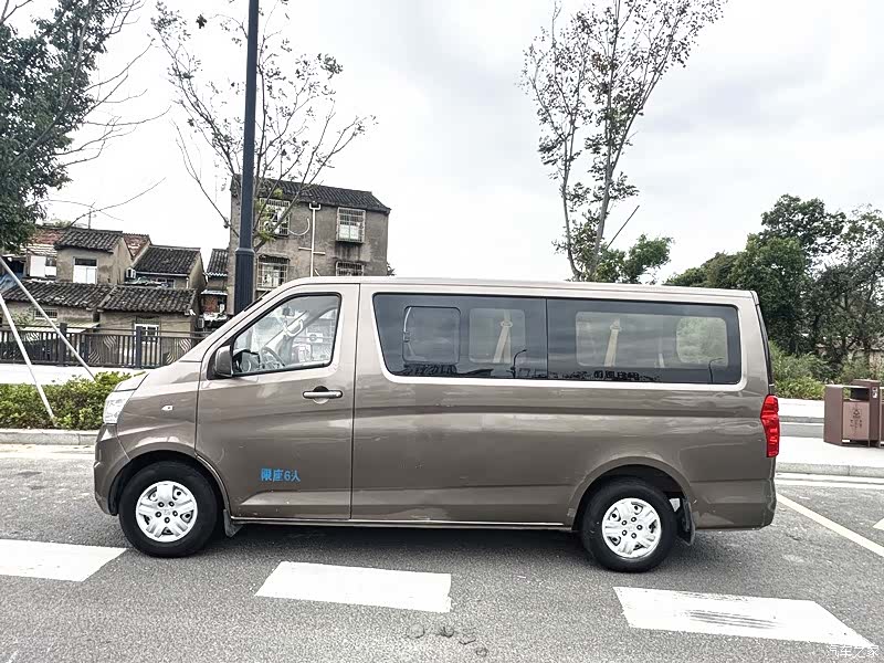 Changan M80, 2015 3