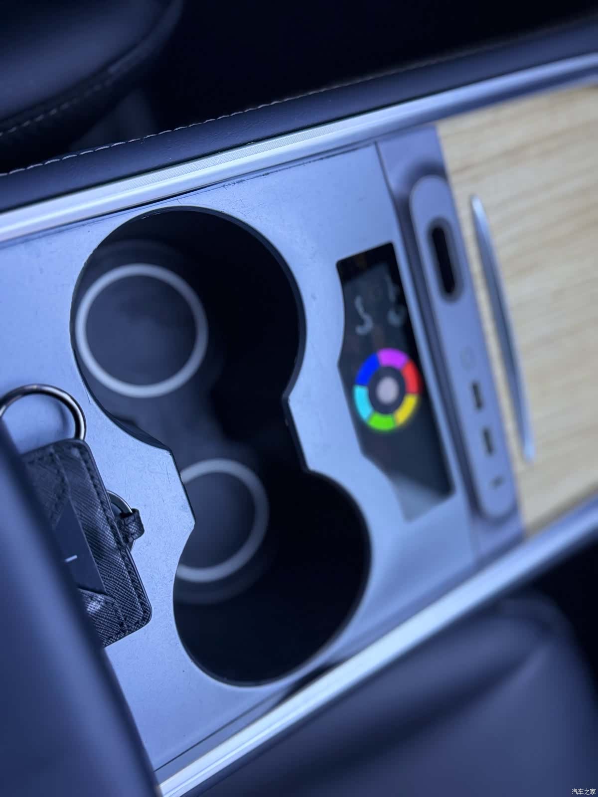 Tesla Model Y, 2022 13