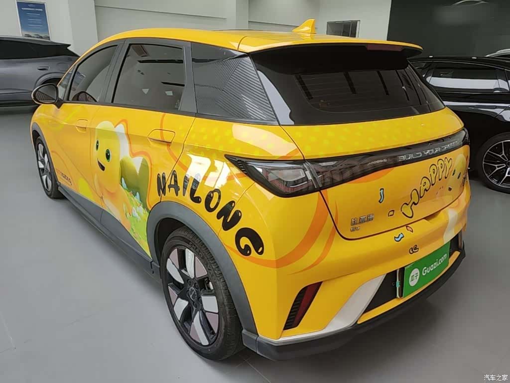 BYD Dolphin, 2023 все фото