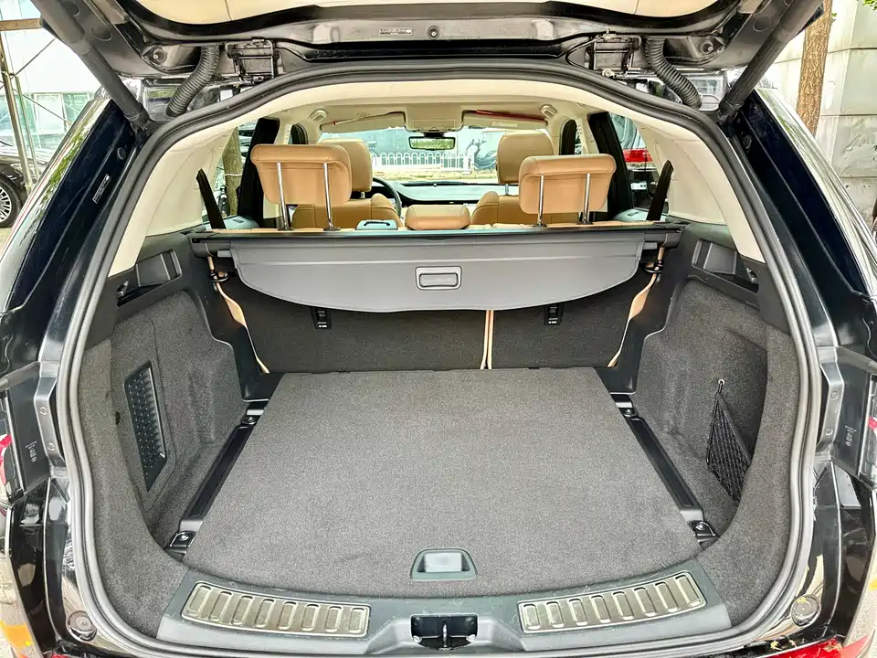 Land Rover Discover sports