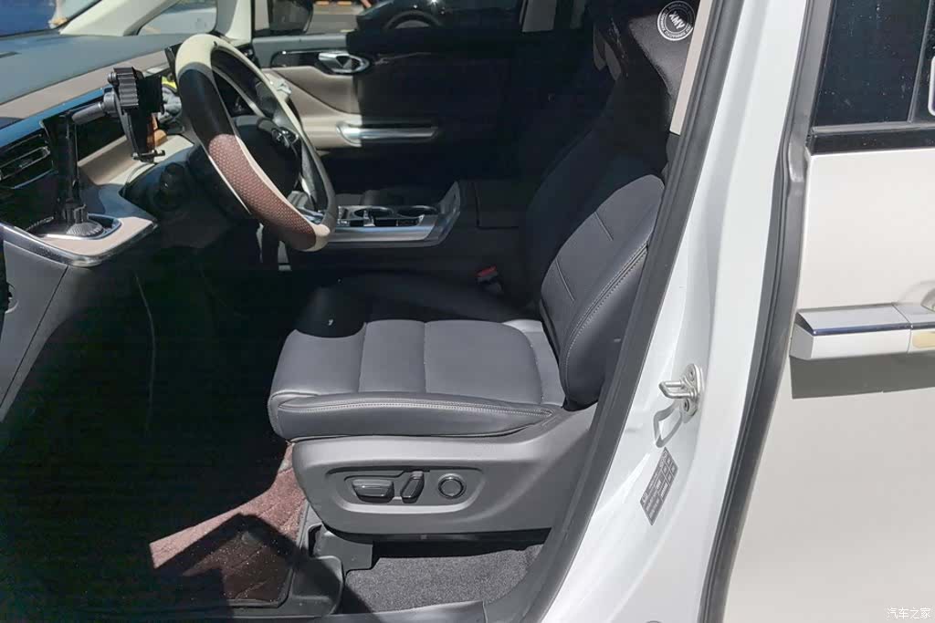 Trumpchi E8, 2024 9