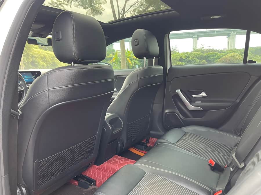 Mercedes-Benz A-Class 2019, фото 25
