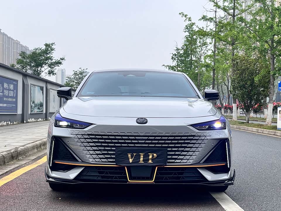 Changan UNI-V