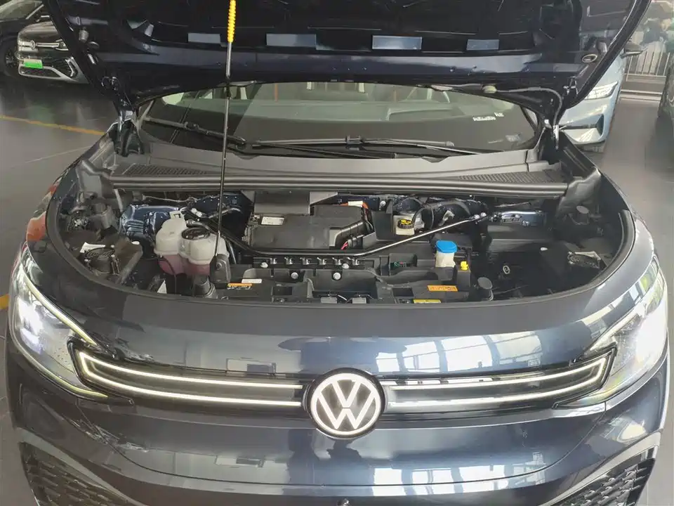 Volkswagen ID.6 CROZZ