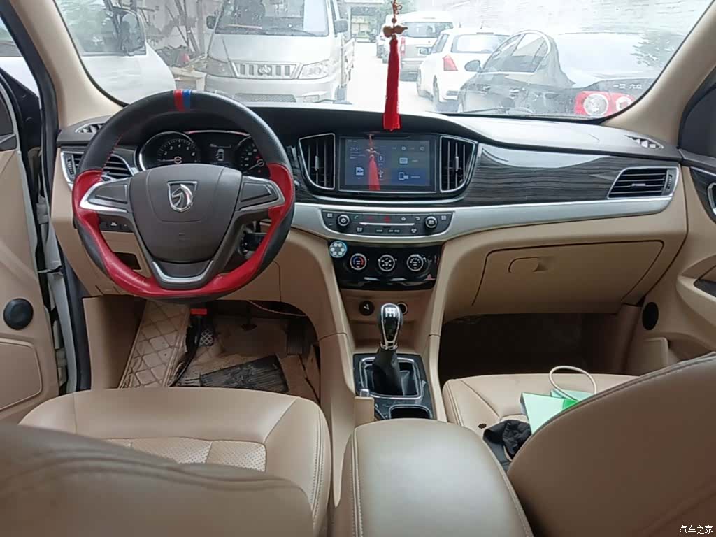 Wuling 730, 2018 10
