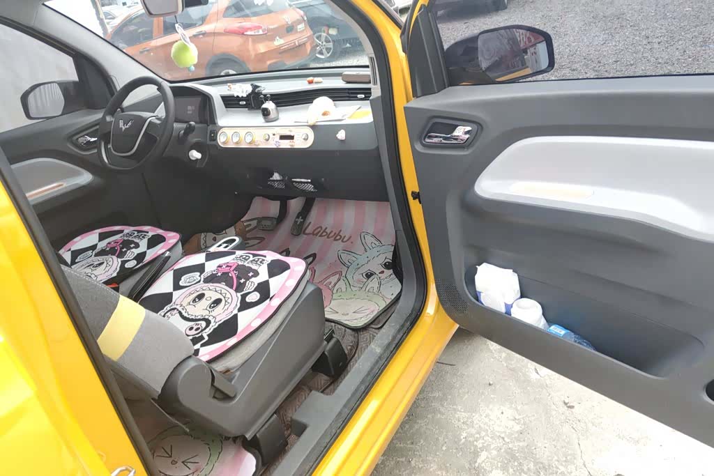 Wuling MINIEV, 2021 8