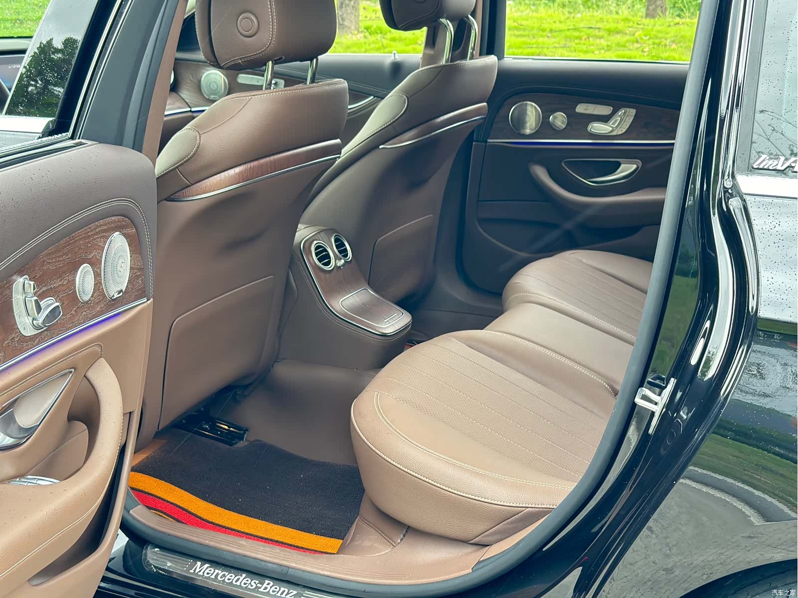 Mercedes-Benz E-Class, 2022 6