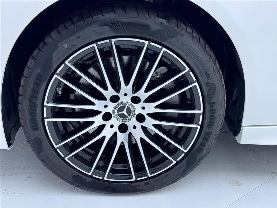 Mercedes-Benz Class C Mercedes-Benz Class C
