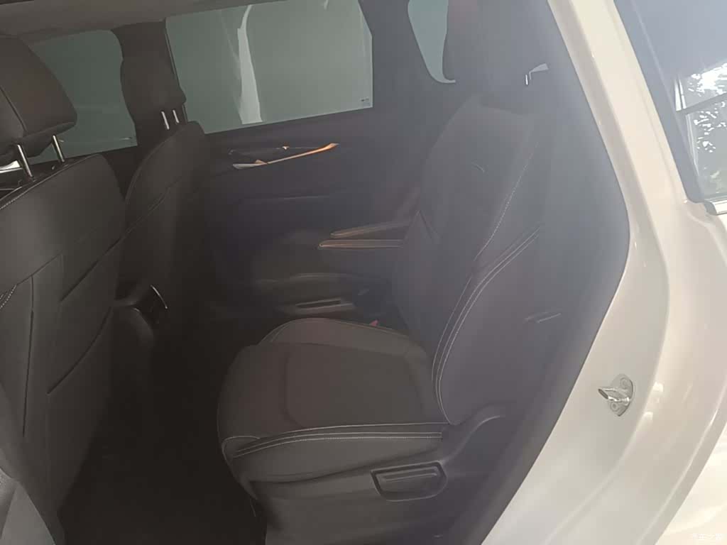 Maxus G50, 2025 17