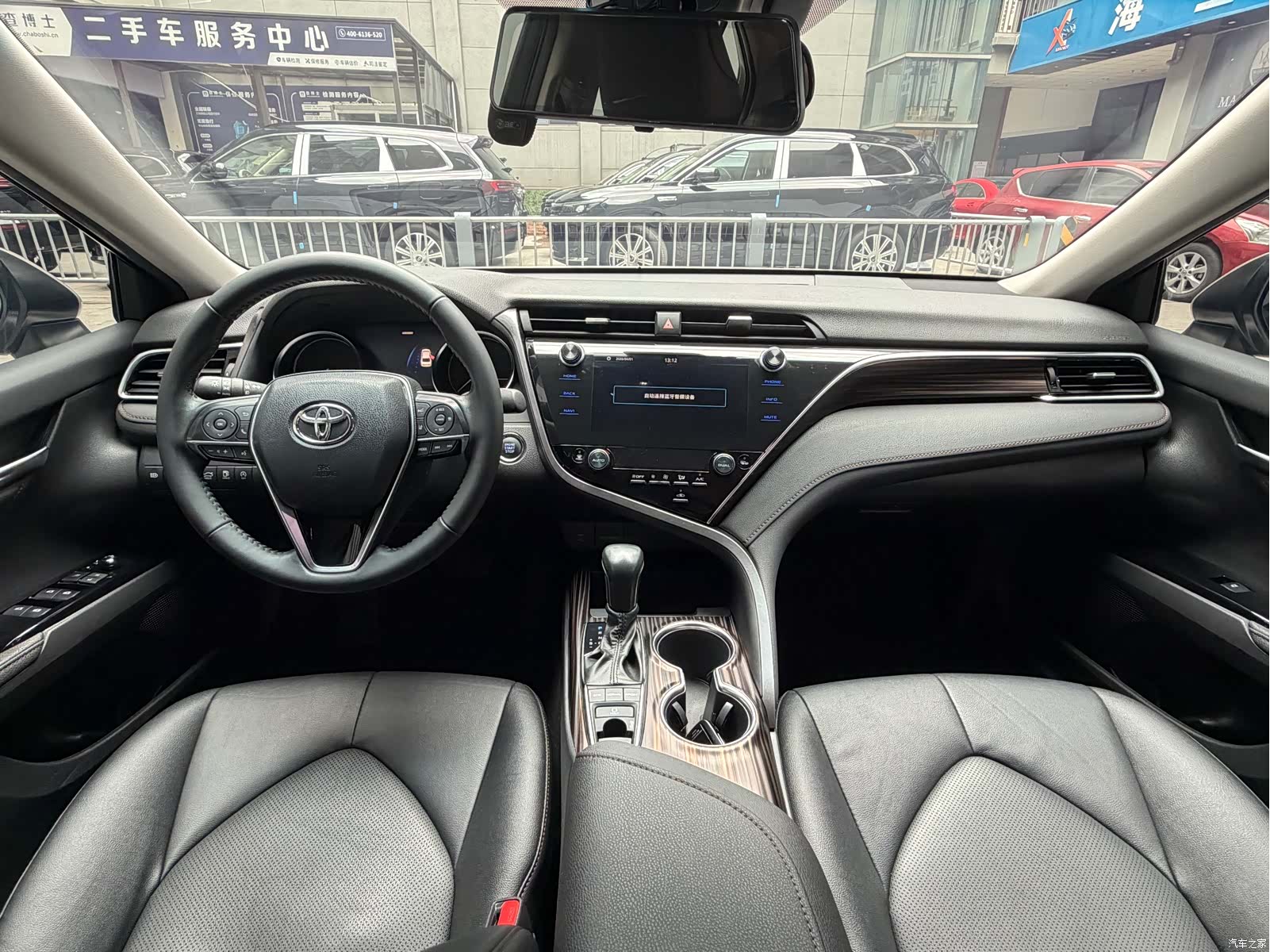 Toyota Camry, 2021 12