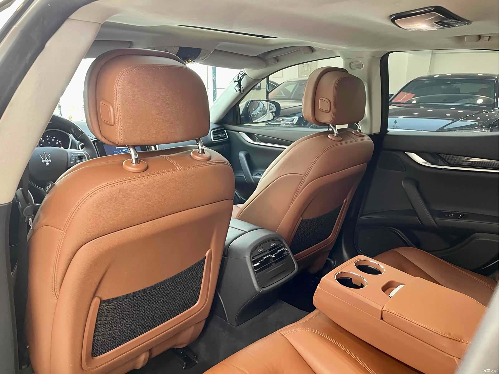 Maserati Ghibli, 2016 15