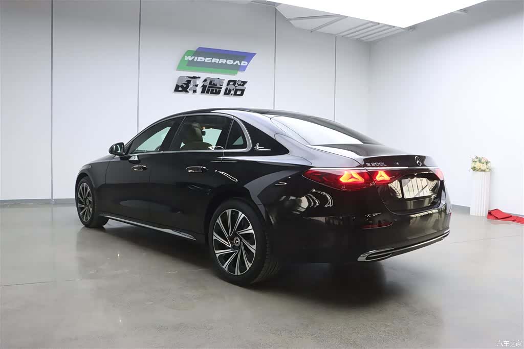 Mercedes-Benz E-Class, 2024 все фото