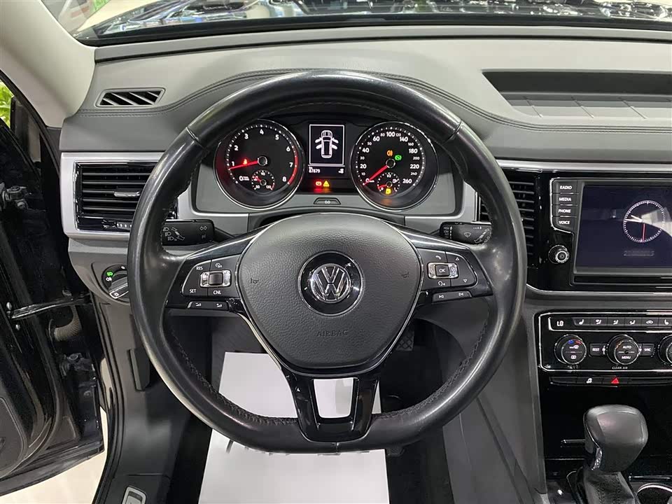Volkswagen Tourang