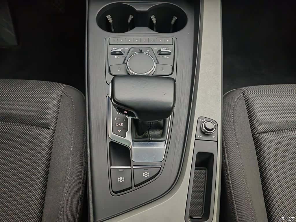Audi A4L, 2020 13