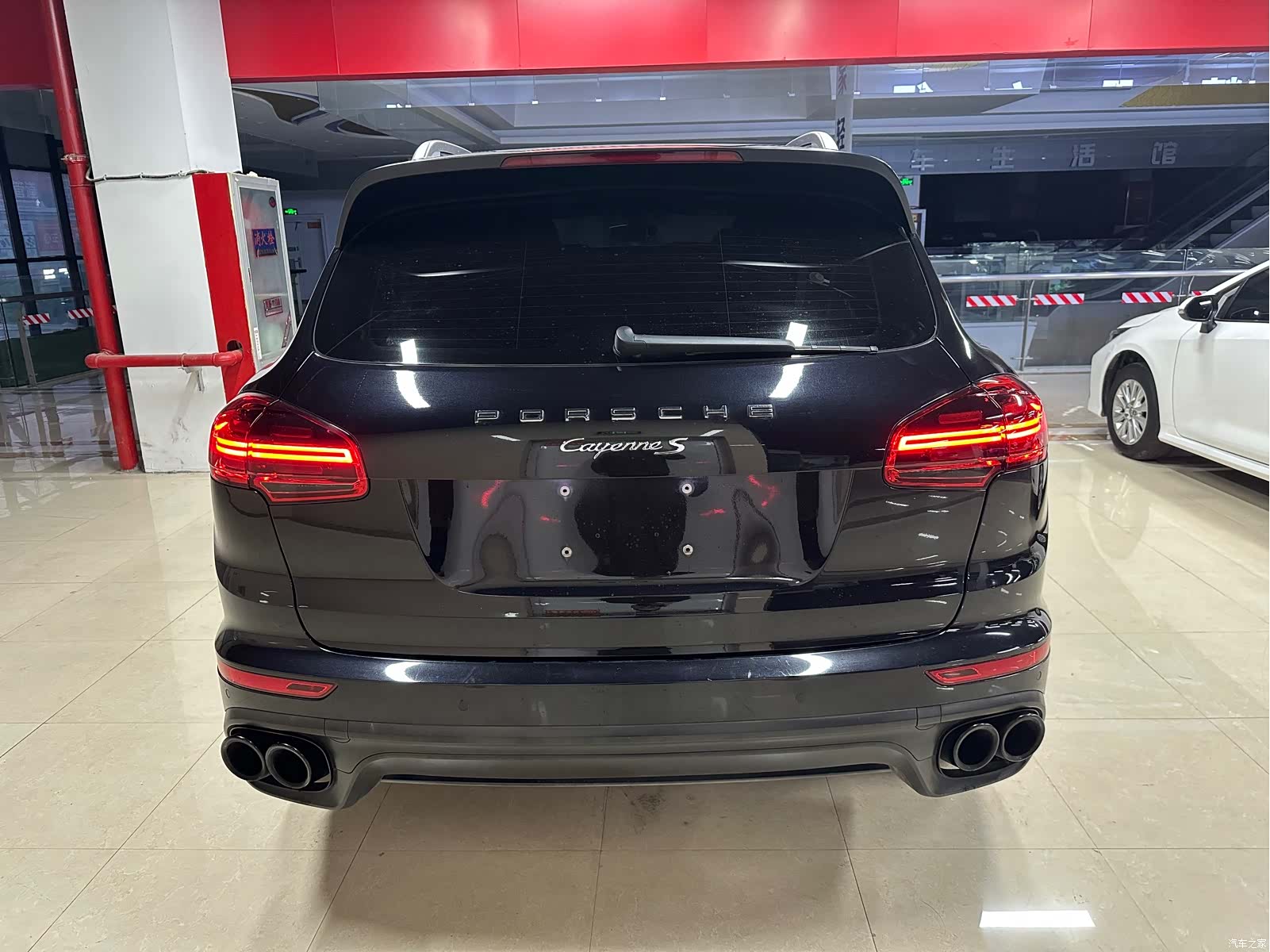 Porsche Cayenne, 2017 все фото