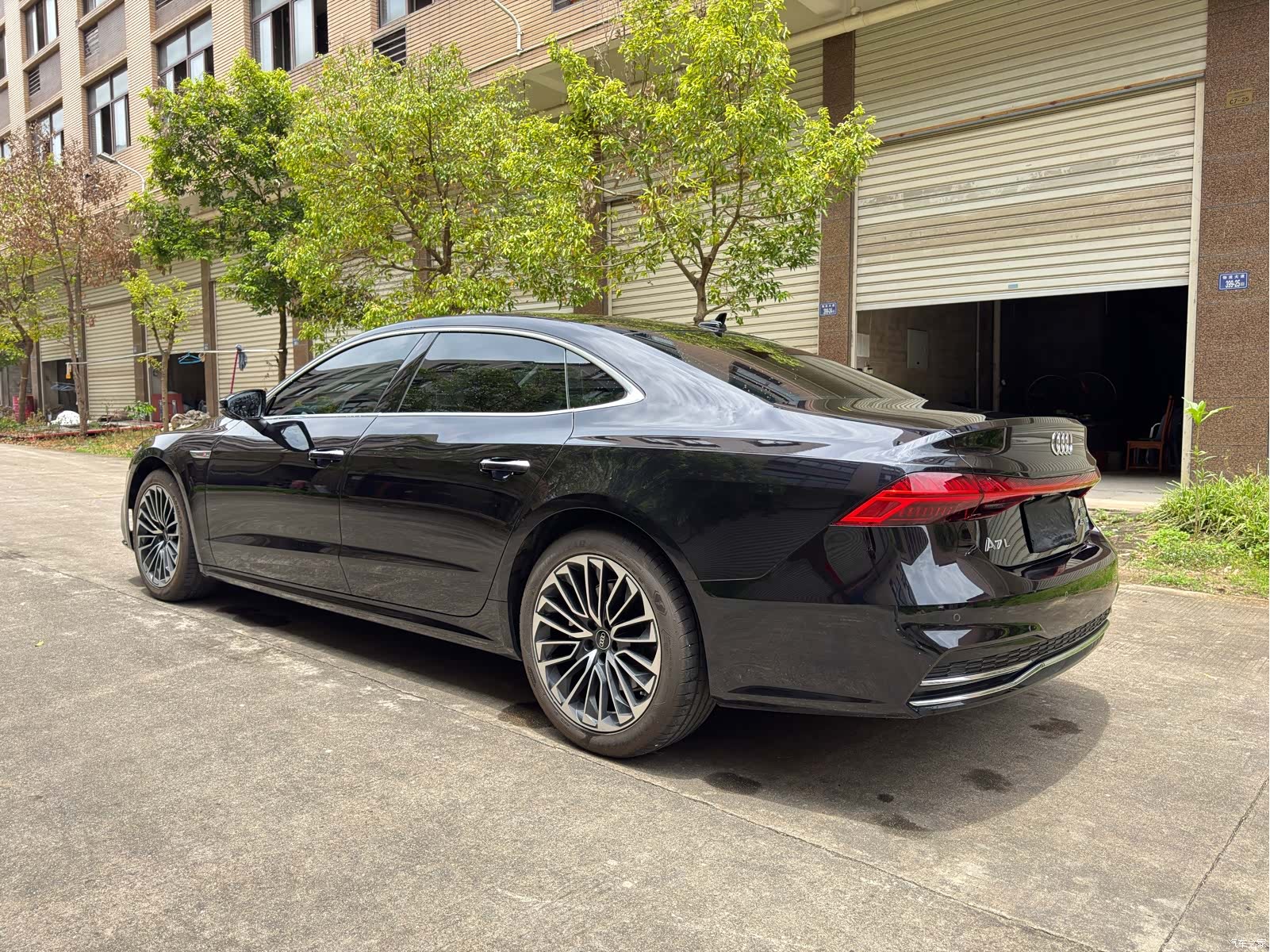 Audi A7L, 2025 6