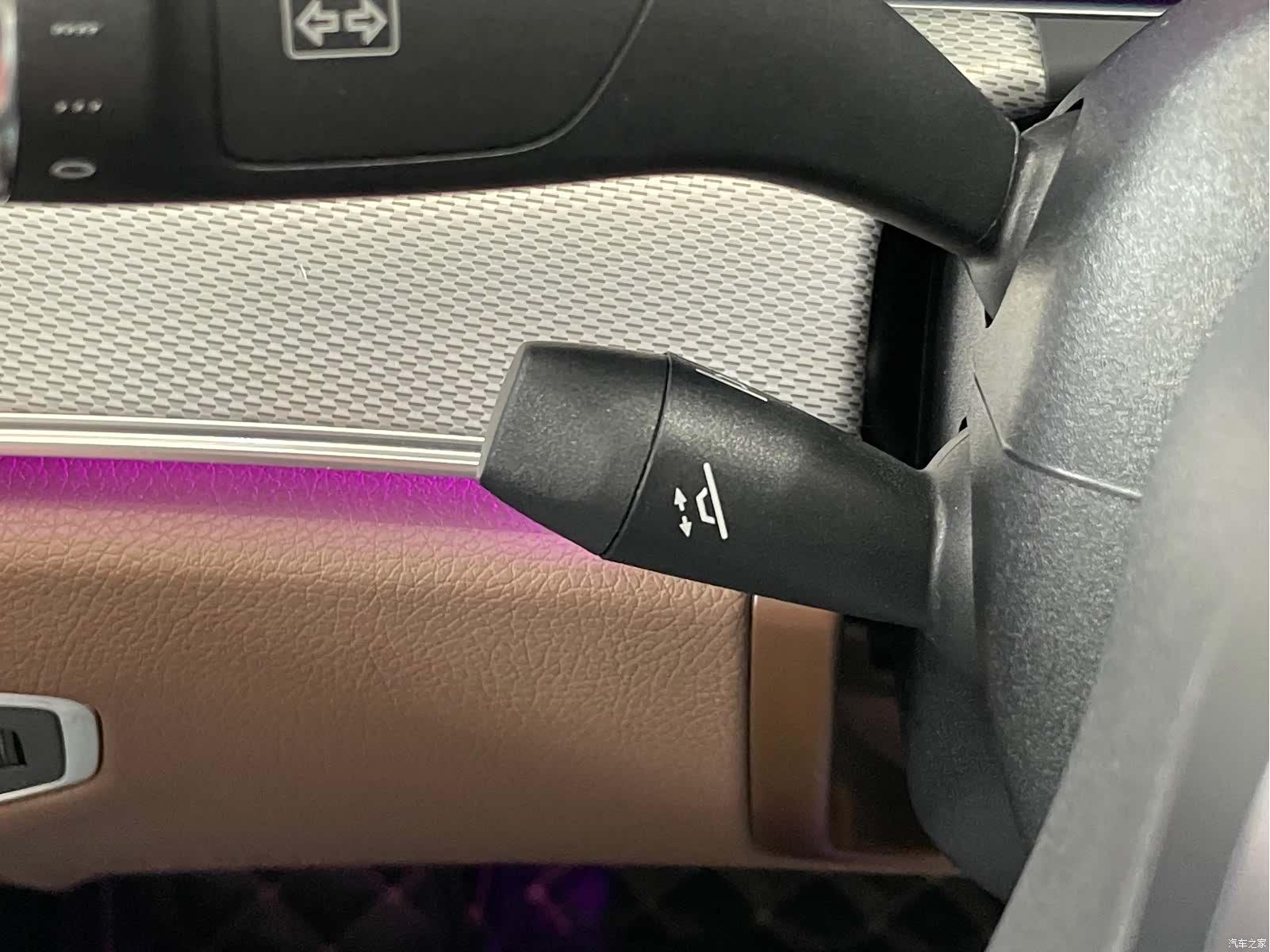 Mercedes-Benz E-Class, 2020 28