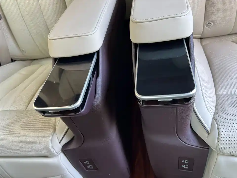 Hongqi HQ9 Hongqi HQ9