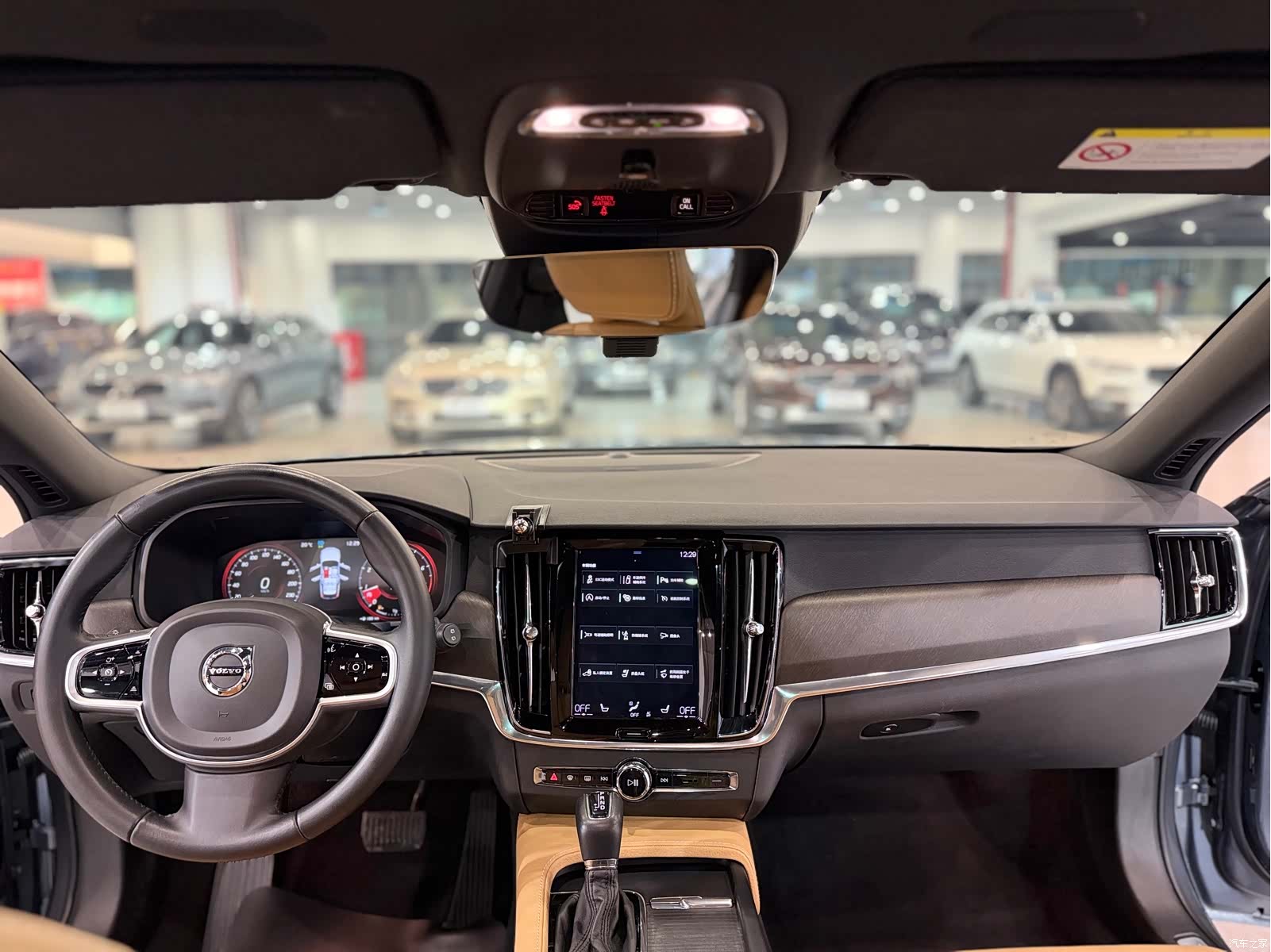 Volvo V90, 2019 14