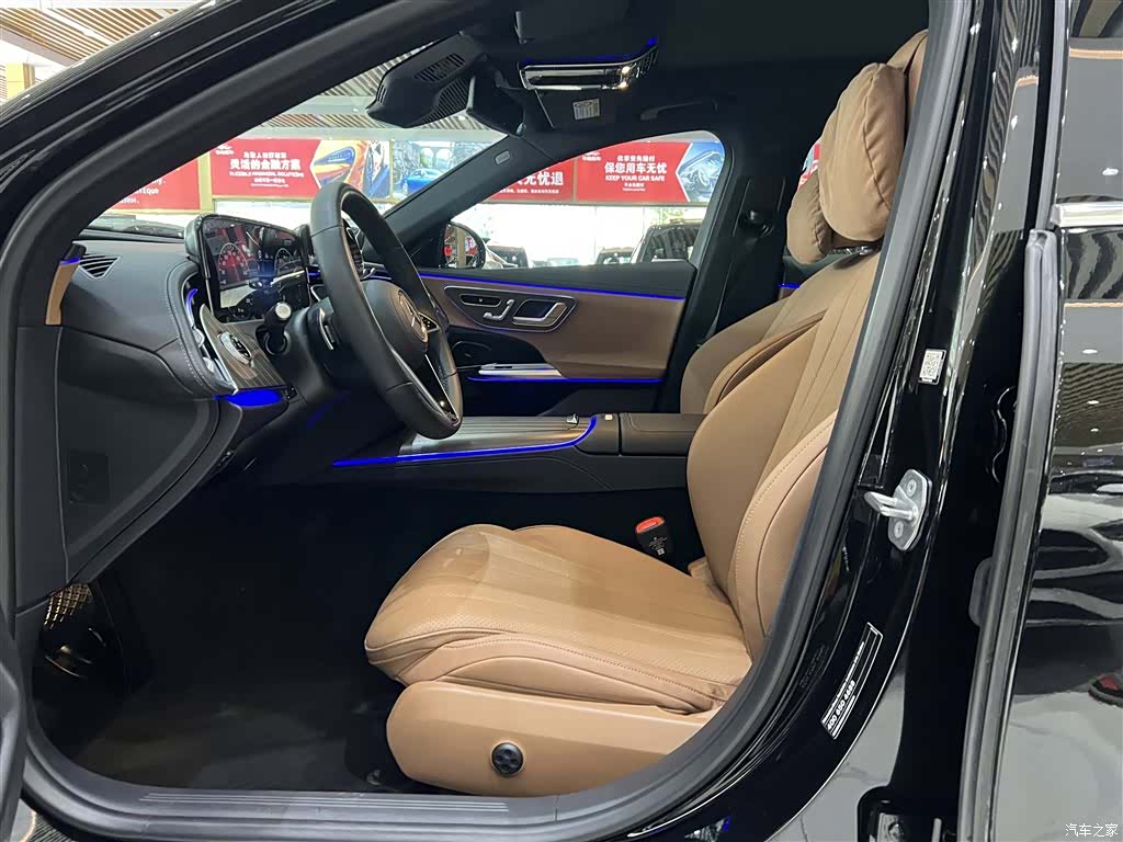 Mercedes-Benz E-Class, 2024 10
