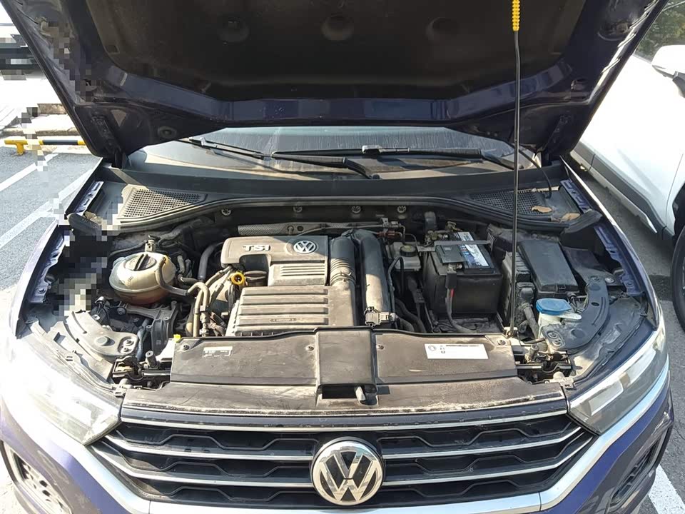 Volkswagen T-ROC exploring Songs