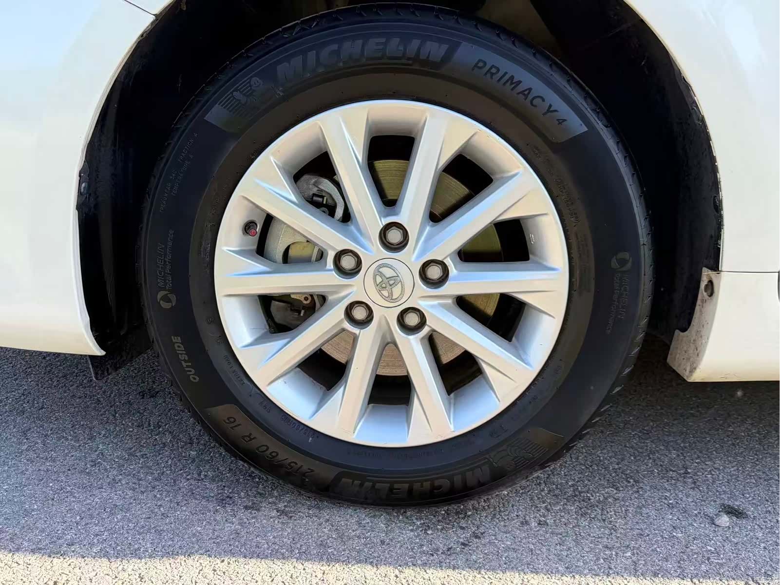 Toyota Camry, 2016 12