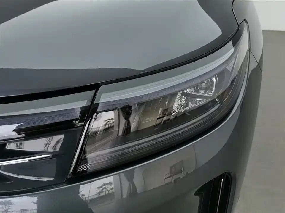 AITO Ask the world M7