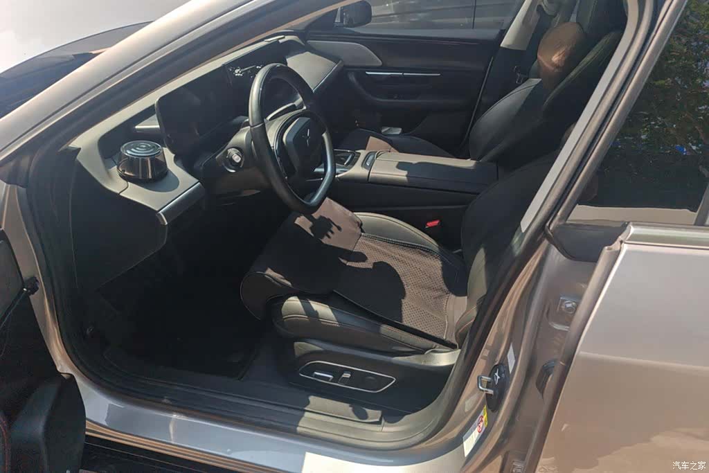 Xpeng P7, 2022 9