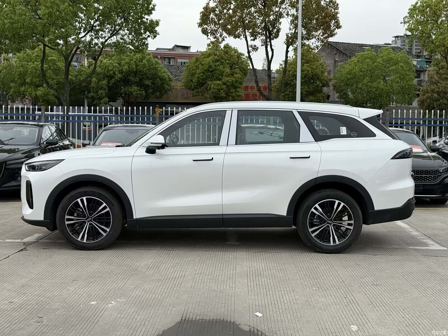 Chery Tiggo 9, 2026 4