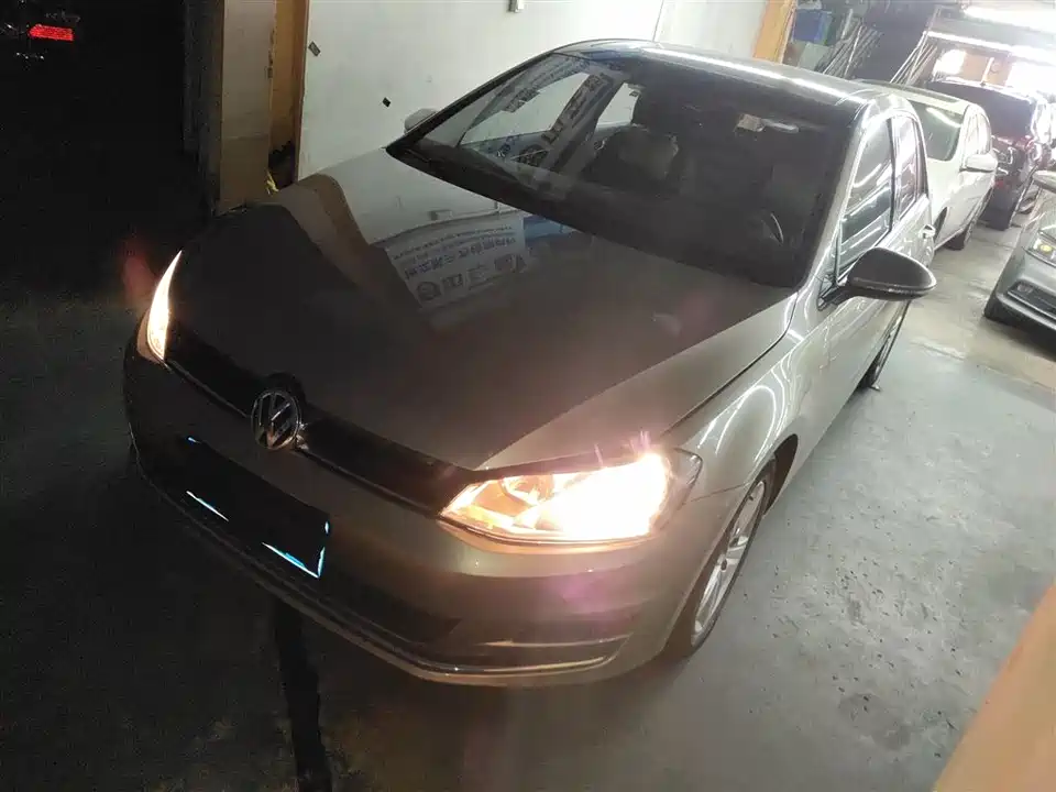 Volkswagen golf