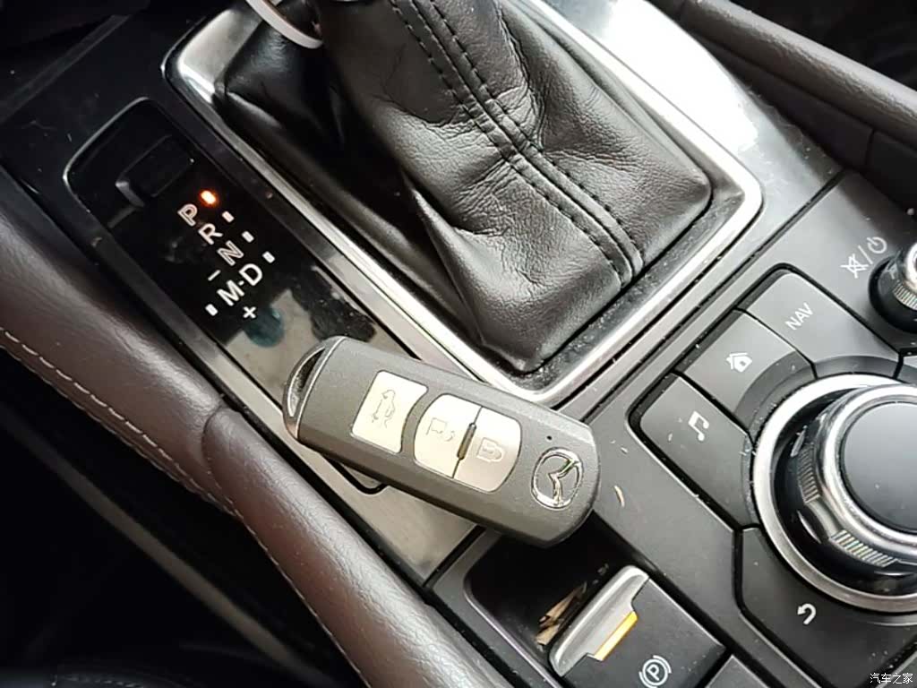 Mazda Atenza, 2017 9