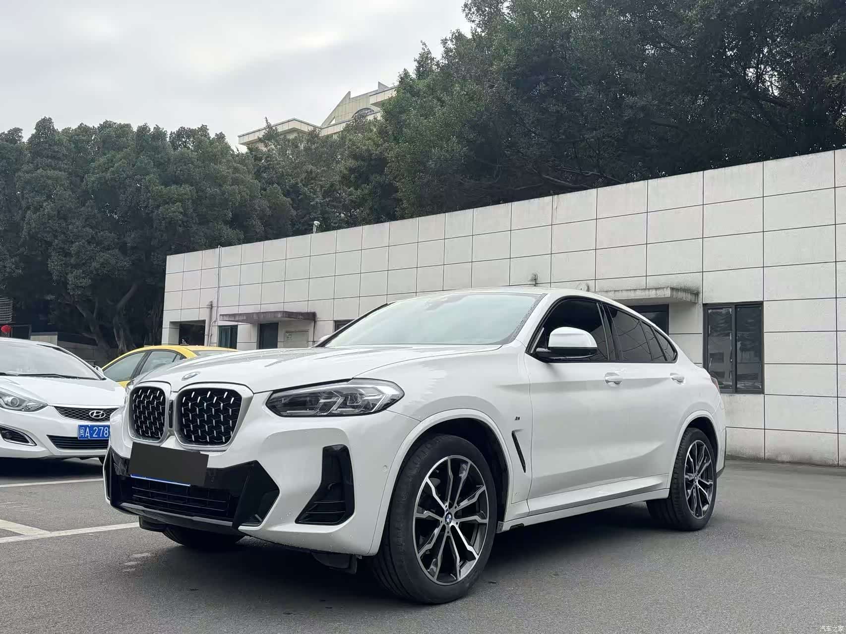 BMW X4, 2023 1