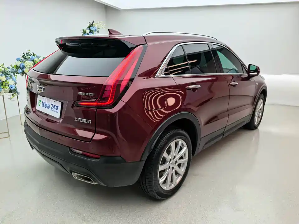 Cadillac XT4