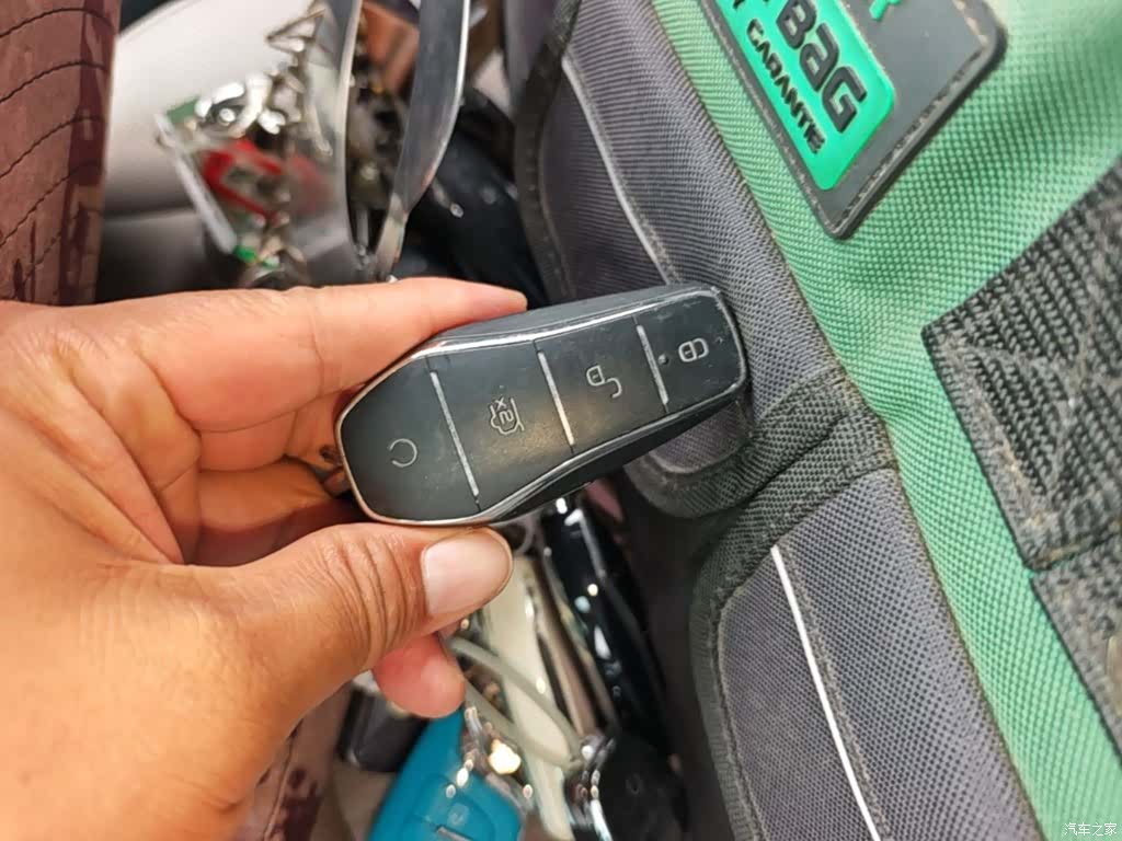 BYD E2, 2020 9