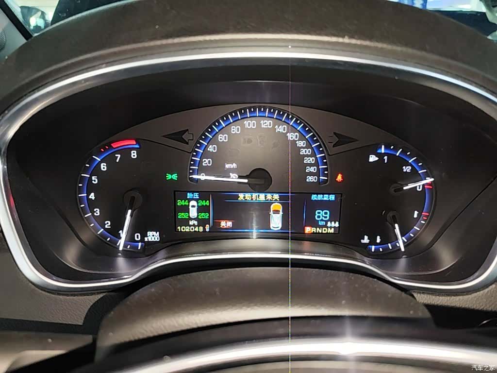 Cadillac SRX, 2016 8